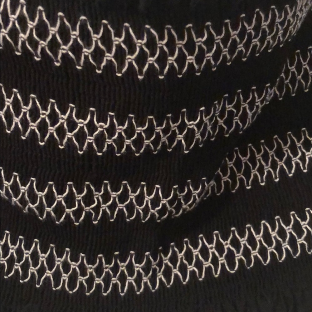Urban Outfitters Bandeau Crop Top - Picture 3 of 3